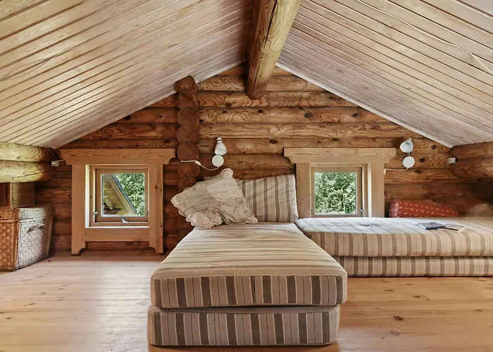 Nordic Log With Views Over The Fields * Hals